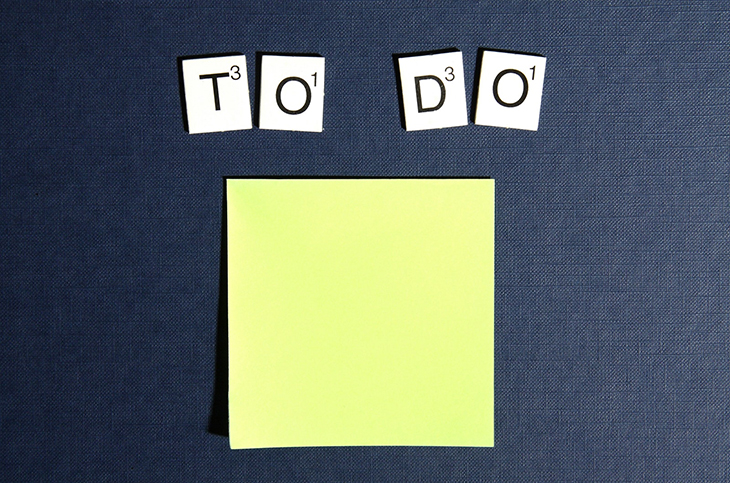 image of a post-it - how to run an online magazine in 2020