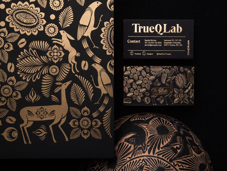 image of a luxurious black and golden business card idea