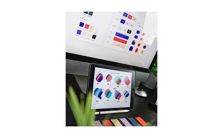 Color scheme testing on a laptop