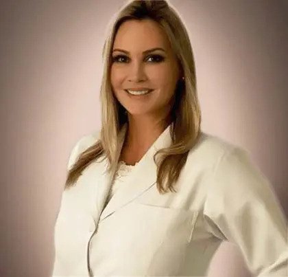 Dr Claudia Alves Silva Machado